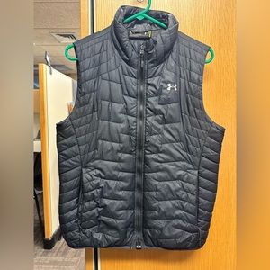 Women’s under Armour vest.  Black size medium. Excellent condition